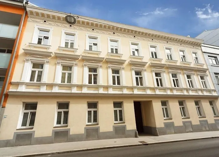 No 9 Nahe Schoenbrunn By Interhome